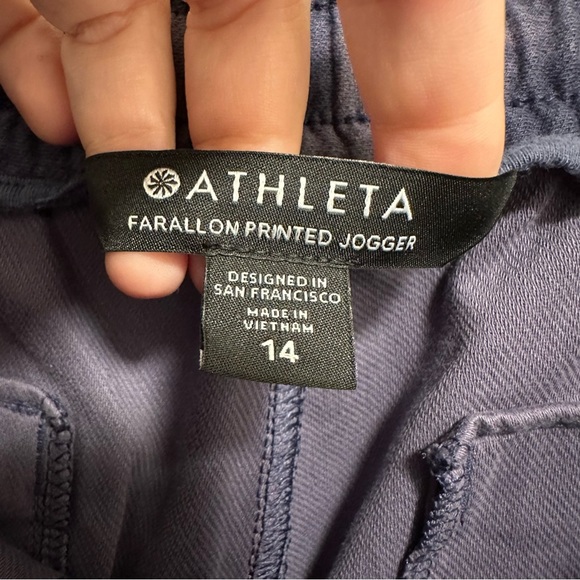 Athleta Farallon Printed Purple Blue Jogger Size 14 - Picture 6 of 8
